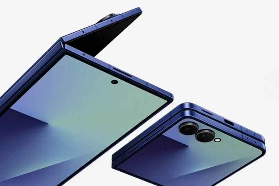 Samsung'un şimdiye kadar ürettiği en gelişmiş katlanabilir telefon modeli olan